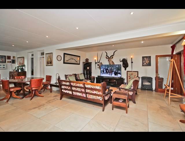 5 BEDROOM HOUSE FOR SALE IN RIVONIA